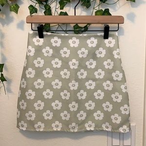 shein green / white retro floral skirt